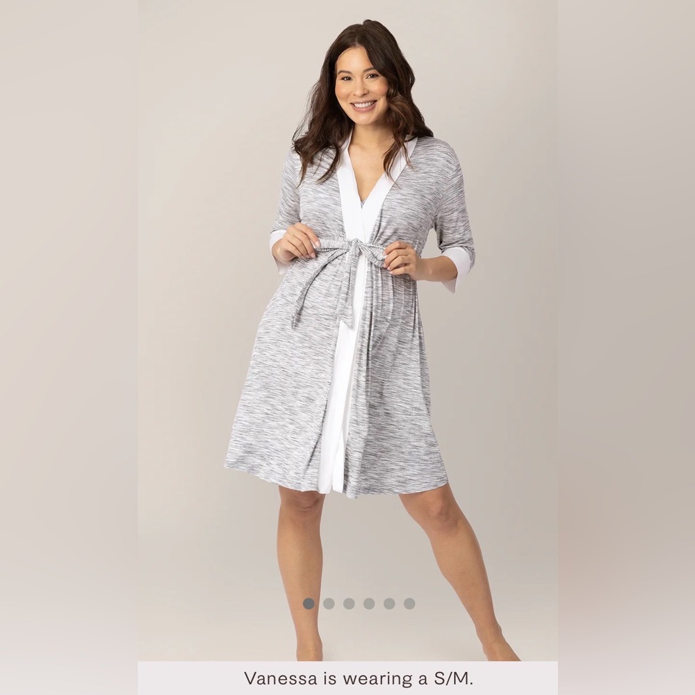 Kindred Bravely Emmaline gray robe Sz S/M